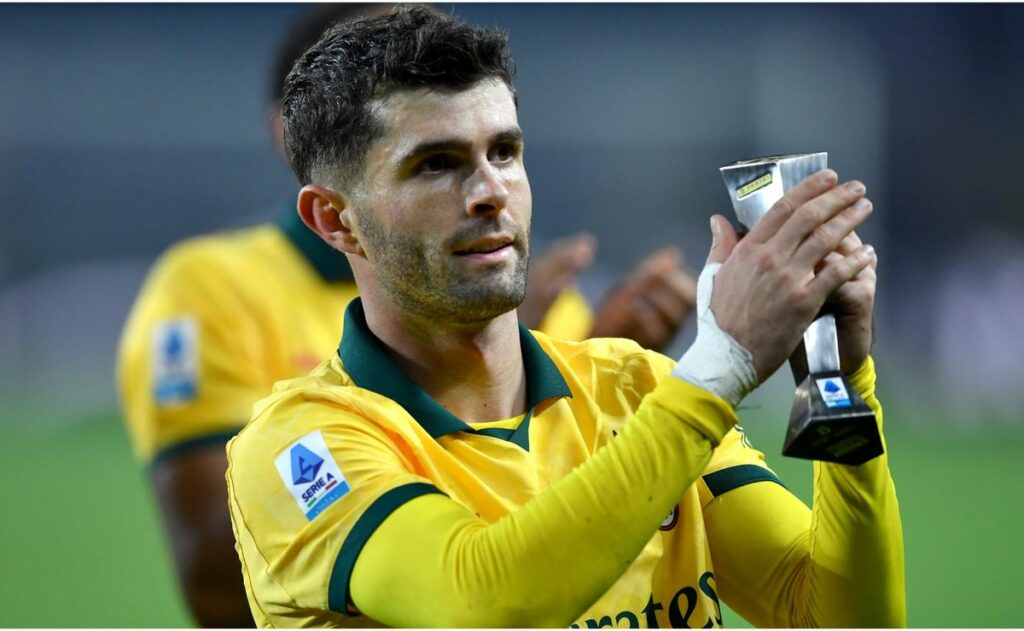 AC 밀란과 사수올로 명승부 예고, 우승 경쟁 후끈!