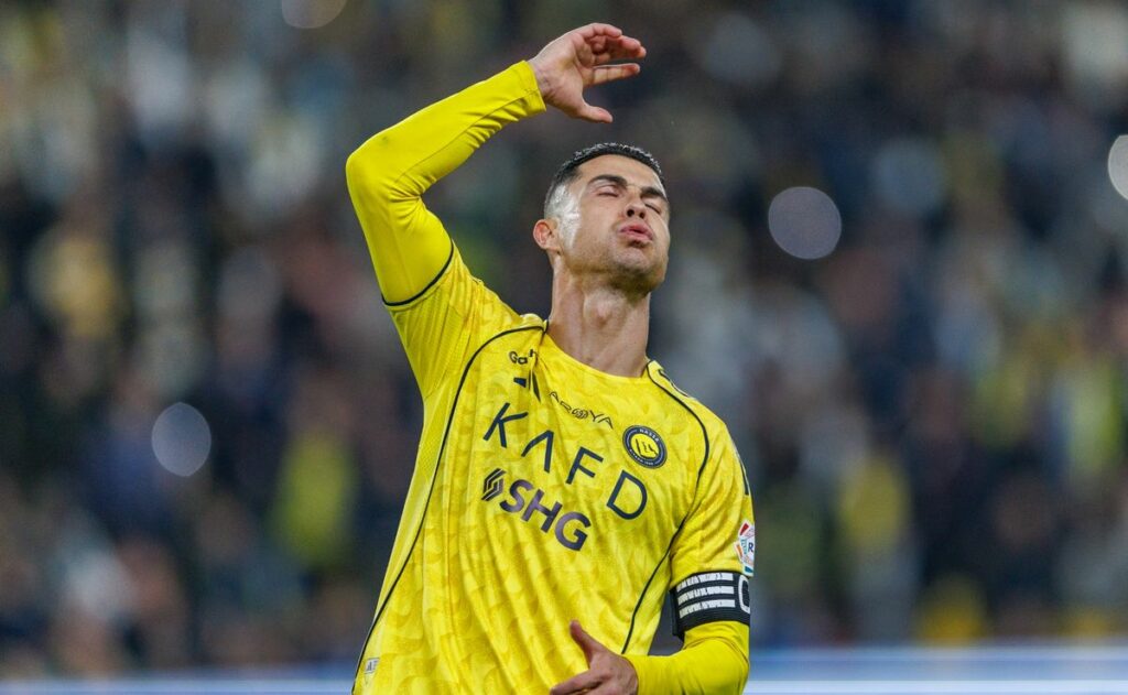 호날두와 알나스르 연봉 갈등 사우디 리그 변화 예고