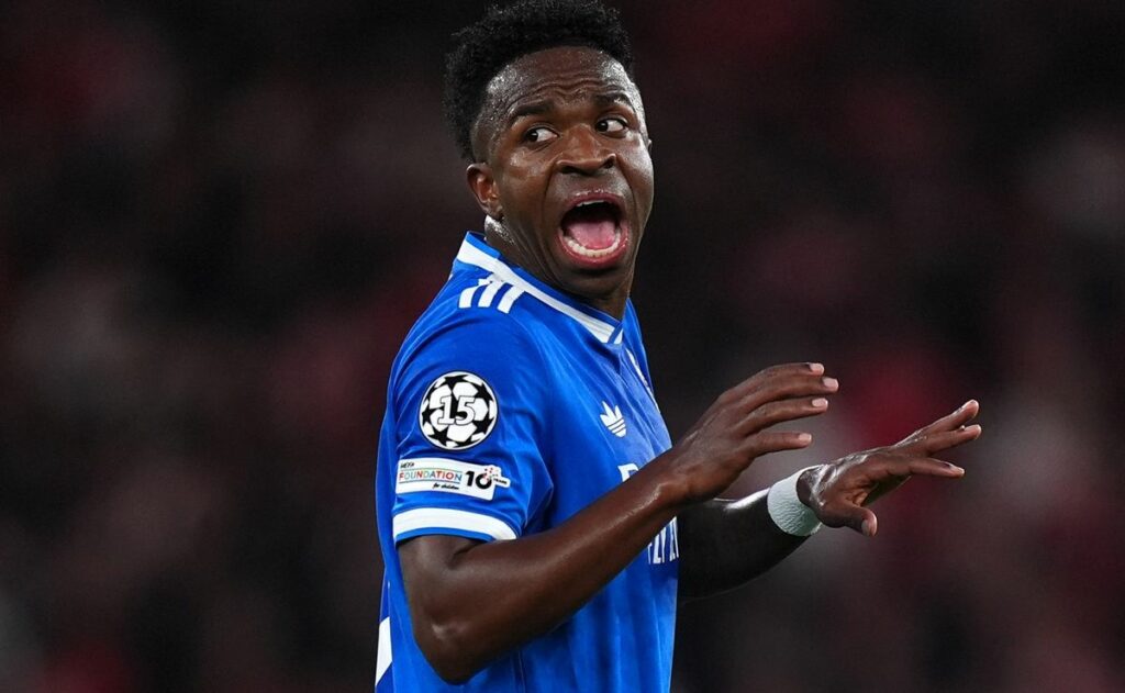 비니시우스 인종차별 논란 루이장도 비난 벤피카 위기