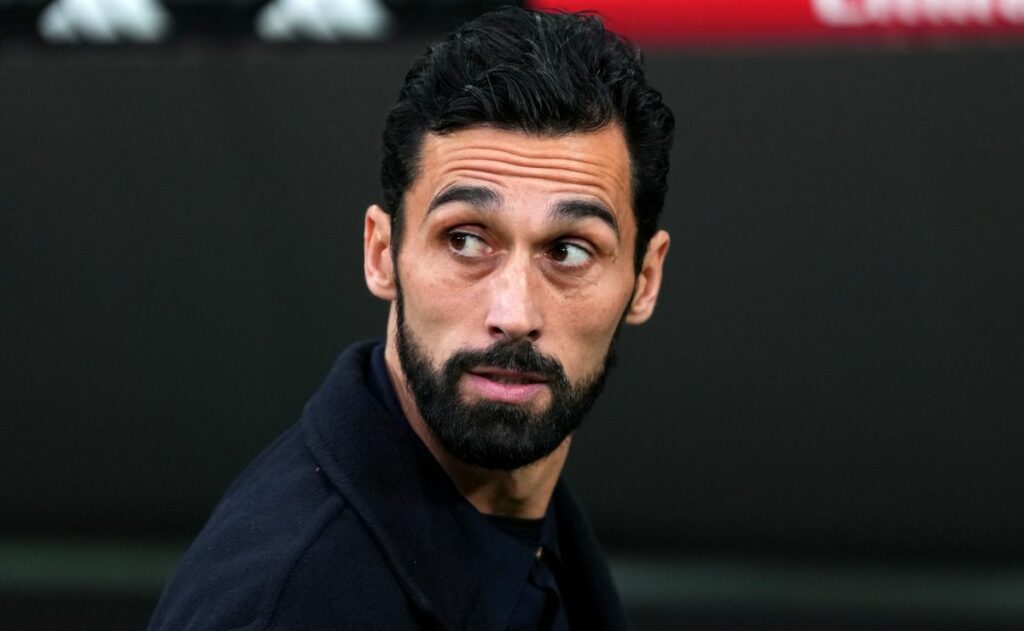 레알 마드리드 아르벨로아 감독과 카르바할의 불화 진실은?