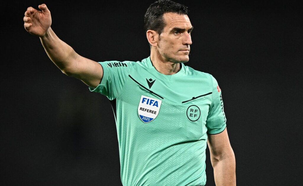 바르셀로나 심판 판정 항의 아틀레티코에 4-0 패배 후폭풍