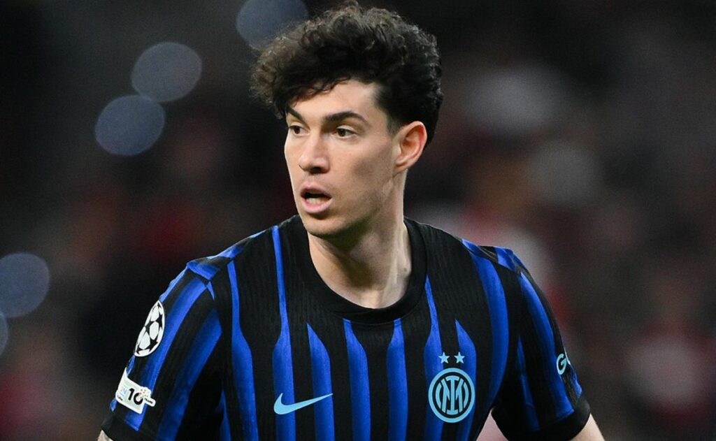 Alessandro Bastoni nears a Barcelona move as Inter Milan reportedly reach an agreement for Tarik Muharemovic