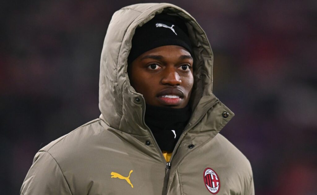 Rafael Leão reportedly decides to leave AC Milan after fan boos during recent defeat
