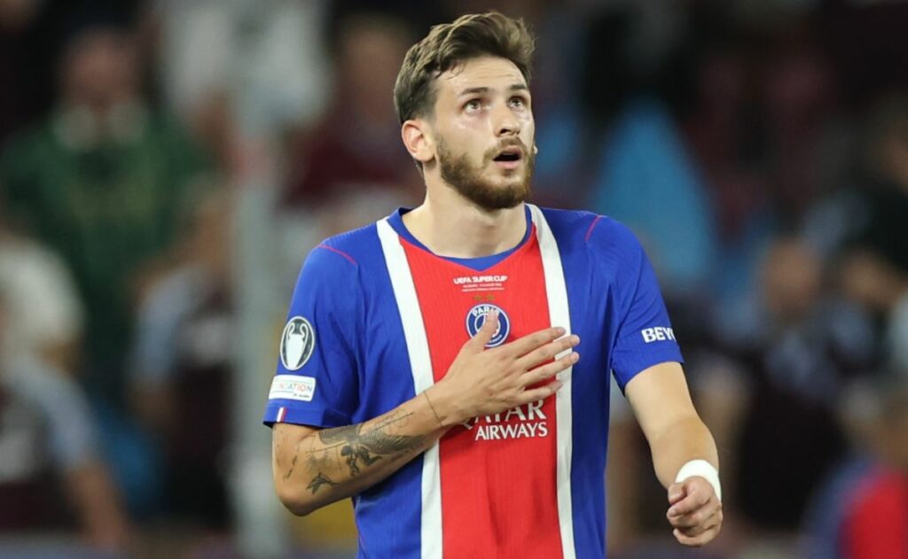 Why isn’t Khvicha Kvaratskhelia starting today for PSG vs Lille in Matchday 2 of the 2026-27 Ligue 1 season?