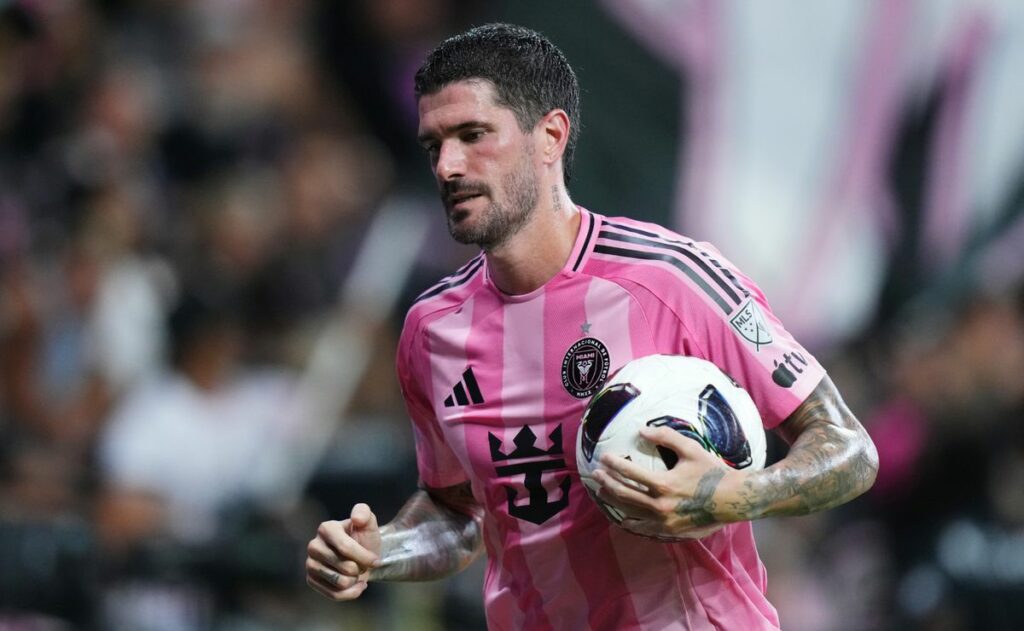 Why isn’t Rodrigo De Paul playing for Inter Miami vs Philadelphia Union in the 2026 MLS?