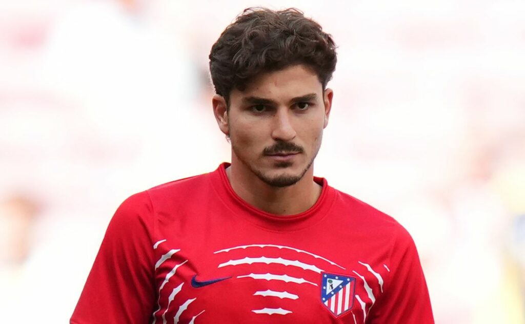 Barcelona reportedly set to go all out for Julian Alvarez in winter transfer window as signing becomes ‘personal matter’